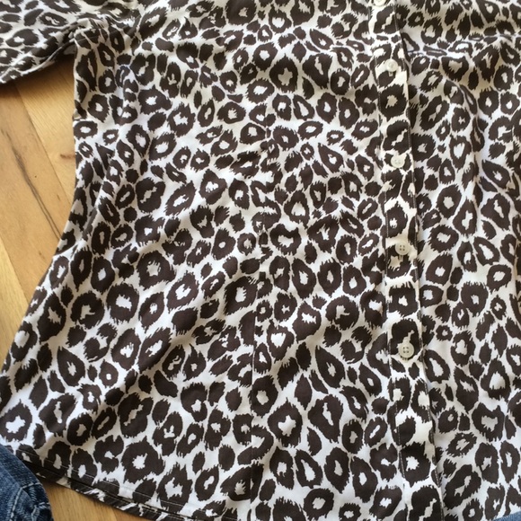 Chico’s button down shirt - Picture 4 of 4